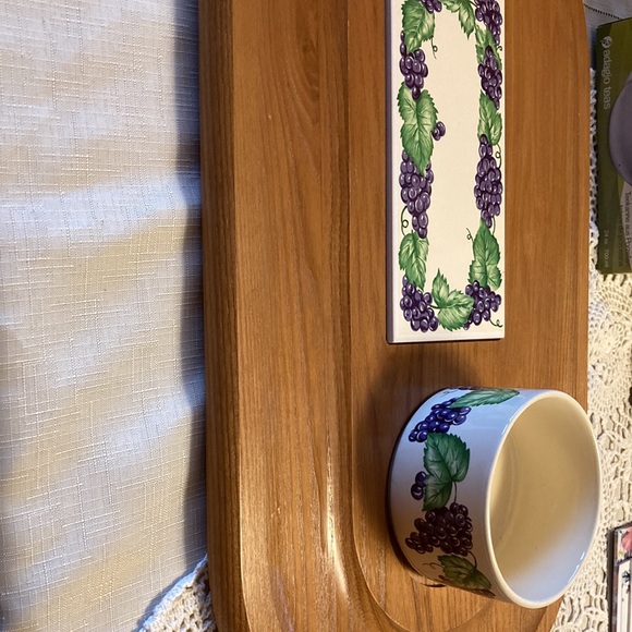 Cornwall’s Wooden Charcuterie Board with Dip Bowl - Picture 13 of 15